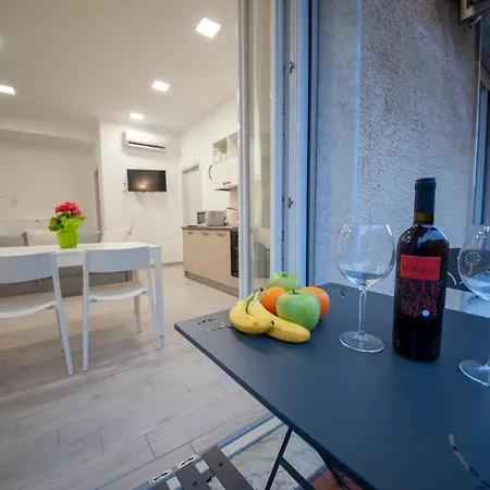 Ines Rivieraholiday Apartment