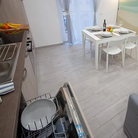 Ines Rivieraholiday Albenga